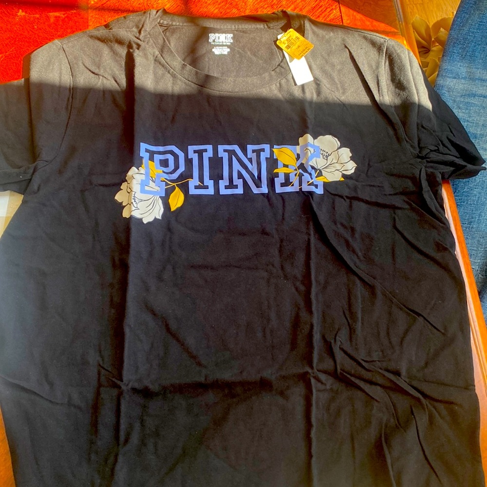 BNWT Pink tee shirt